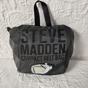 STEVE MADDEN  COMPACT BELT BAG  DM241405  Black Retro